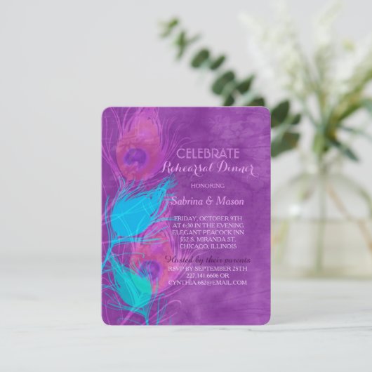 Peacock met Paarse bruiloft Kaart (Staand voorkant)