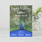 PEACOCK PAARSE FOTO HAPPY BIRTHDAY INVITATIE KAART (Staand voorkant)