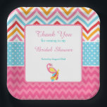 Peacock Pink Chevron Vrijgezellenfeest Hartelijk d Papieren Bordje<br><div class="desc">Peacock PinkChevron Vrijgezellenfeest Bedankt papieren bord. Een ideale manier om indruk te maken op uw gasten wanneer u die hapjes ronddeelt en uw gasten bedankt voor het bijwonen van uw functie. De tekst kan worden gewijzigd om aan uw eigen vereisten te voldoen. Illustraties van JW (18)</div>