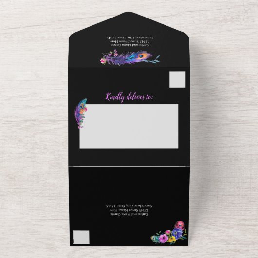 Peacock Veren & Bloemen Quinceañera Zwart All In One Uitnodiging (Buitenkant)