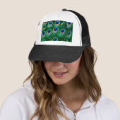 Peacock veren_ trucker pet (In situ)