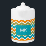 Peacock Vibrant Tribal Zigzag Theepot<br><div class="desc">Nieuwe kleurendensen uit 2013 Sneak Peak toont dit vette tribale chevron zigzag patroon - met kleuren uit de nieuwe COLOR PALETTE 2013 - Vette en heldere kleuren pakken een punch met een nieuwe rijkdom aan kleurdiepte. Levendige tribale kleuren die één standaard en staar maken - Een onverwacht geel groen met...</div>