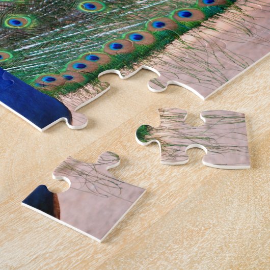 Peacock-vogel in volledig scherm legpuzzel (Zijkant)