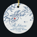 Peaks Island Maine Kaart Pas getrouwd Foto van Ker Keramisch Ornament<br><div class="desc">Herdenk uw bruiloft op Peaks Island met onze gepersonaliseerde bruiloft souvenir kerstversiering, met een elegante kaart van Casco Bay op de voorkant en uw trouwfoto op de achterkant. Perfect voor koppels die trouwen in The Inn on Peaks Island of Jones Landing, dit ornament legt de essentie van uw speciale dag...</div>