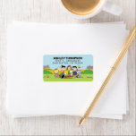 Peanuts | Charlie Brown en Gang Birthday Etiket<br><div class="desc">Viel je verjaardag op met deze super schattige adresetiketten met Charlie Brown en de hele Peanuts Gang! Personaliseer door jouw naam en adres toe te voegen.</div>