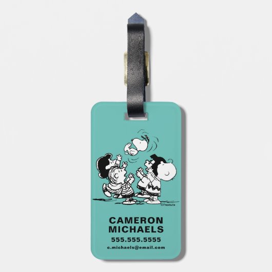 Peanuts Gang Lifting Snoopy Bagagelabel (Achterkant verticaal)