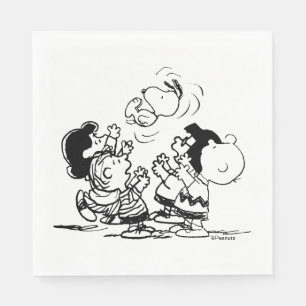 Peanuts Gang Lifting Snoopy Servet