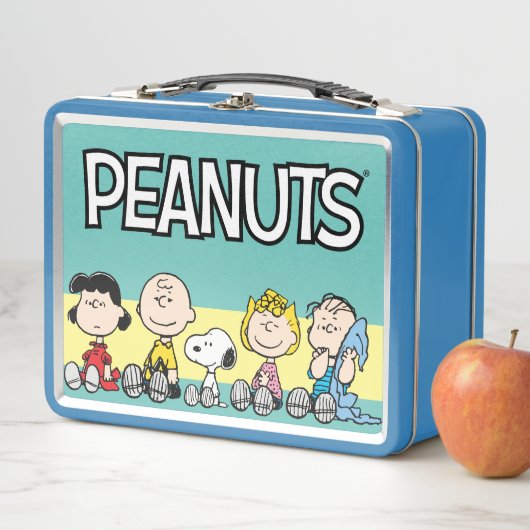 Peanuts Gang Sitting Together (In situ)