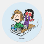 Peanuts | Peppermint Patty & Marcie Sled Riding Ronde Sticker (Voorkant)