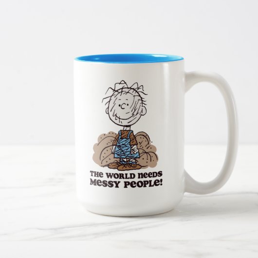 Peanuts | Pigpen De wereld heeft rommelige mensen  Tweekleurige Koffiemok (Rechts)