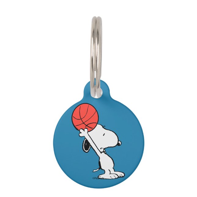 Peanuts | Snoopy Basketball Hoop Shot Huisdierpenning (Voorkant)