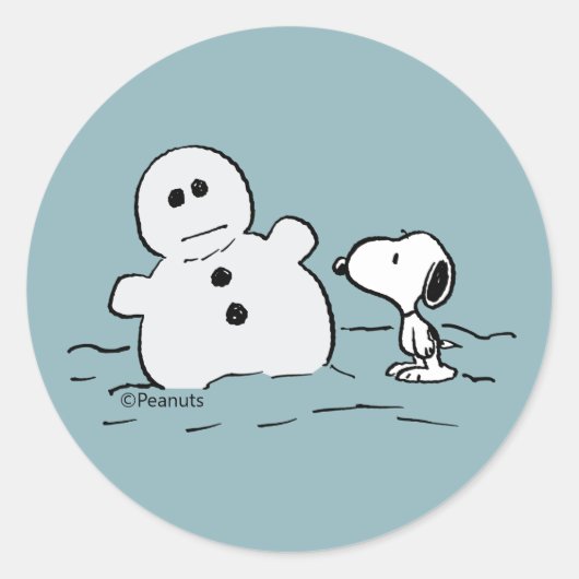 Peanuts | Snoopy Bouwt Een Sneeuwman Ronde Sticker (Voorkant)