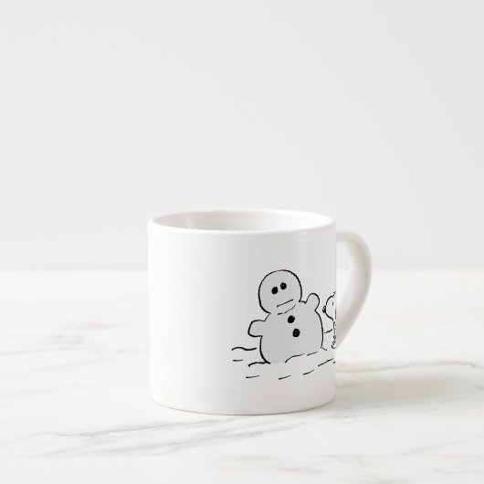 Peanuts | Snoopy bouwt een sneeuwpop Espresso Kop (Voorkant rechts)
