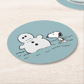 Peanuts | Snoopy bouwt een sneeuwpop Ronde Kartonnen Onderzetter (Gebogen)