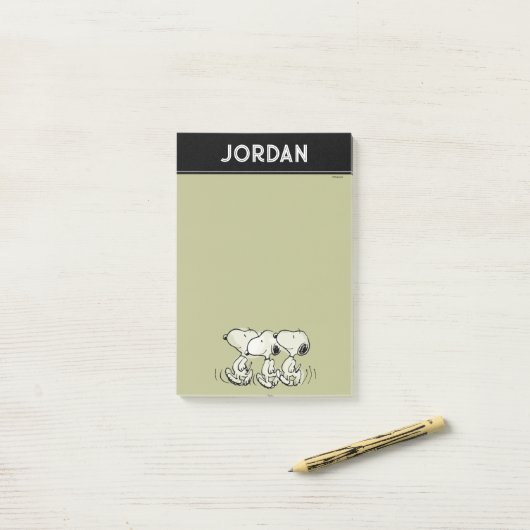 Peanuts | Snoopy loopt fier rond Post-it® Notes (Op bureau)