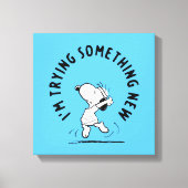 Peanuts | Snoopy probeert iets nieuws Canvas Afdruk (Voorkant)