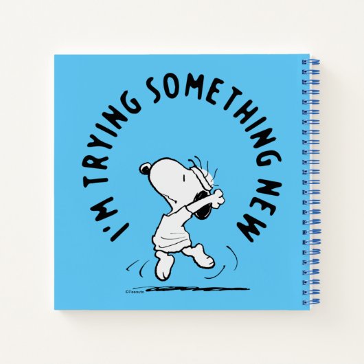 Peanuts | Snoopy probeert iets nieuws Notitieboek (Achterkant)