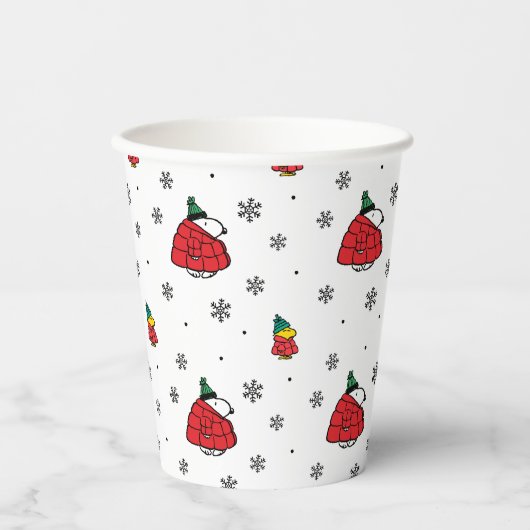 Peanuts | Snoopy Red Puffer Jacket Papieren Bekers (Voorkant)