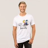 Peanuts | Snoopy, Sally & Linus Sled rijden Tri-Blend Shirt (Voorkant volledig)