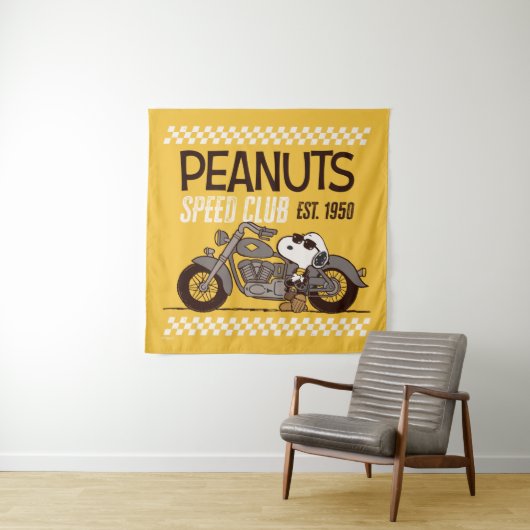 Peanuts | Snoopy Speed Club Wandkleed (In situ)