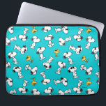 Peanuts | Snoopy & Woodstock Zonnebril Patroon Laptop Sleeve<br><div class="desc">Bekijk dit leuke Peanuts-ontwerp met Snoopy en Woodstock.</div>