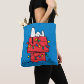 Peanuts | Snoopy's Dog House met verlichting Tote Bag (Dichtbij)