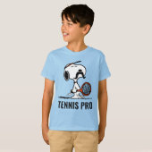 Peanuts | Snoopy's Mustache Tennis spelen T-shirt (Voorkant volledig)