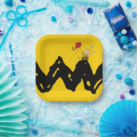 Peanuts | Vliegende vlieger Charlie Brown Papieren Bordje (Feest)