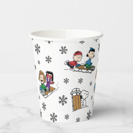 Peanuts | Winter Sleding Fun Patroon Papieren Bekers (Links)