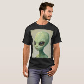 Pear Alien – Minimal Funny Fruit Art T-shirt (Voorkant volledig)