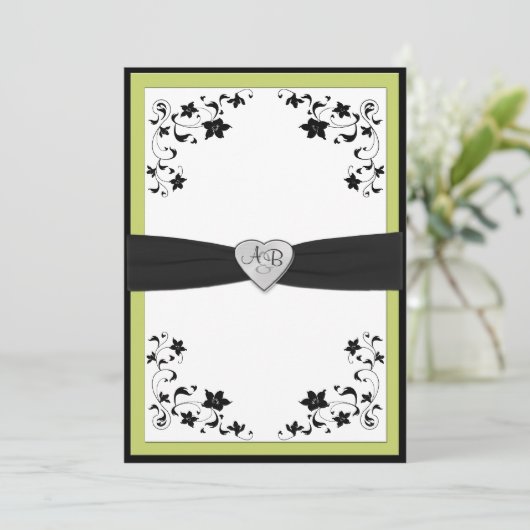 Pear Green en Black Monogrammed Invitation Kaart (Staand voorkant)