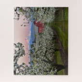Pear Orchard in Bloom with Barn near Mount Hood Legpuzzel (Verticaal)