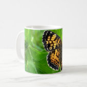 Pearl Crescent vlinder mok (Voorkant links)