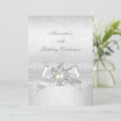 Pearl Diamond Lace White Bow Damask Silver Party Kaart (Staand voorkant)