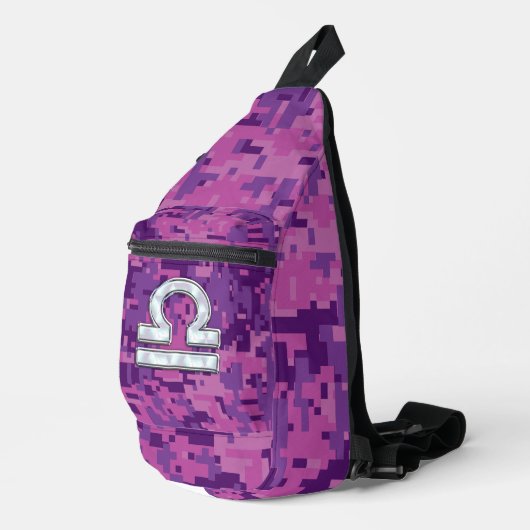 Pearl Libra Zodiac Sign on Fuchsia Digital Camo Sling Bag (Rechterhoek)