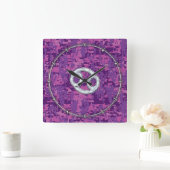 Pearl like Cancer Zodiac Symbol on Digital Camo Vierkante Klok (Huis)