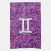 Pearl like Gemini Zodiac Symbol Digital Camouflage Theedoek (Verticaal)