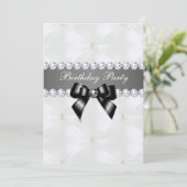 Pearl Quilted and Black Jewel Bow Birthday Kaart (Staand voorkant)