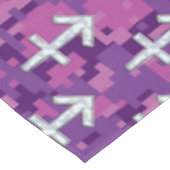 Pearl Sagittarius Zodiac Sign Fuchsia Digital Camo Tafelkleed (Gekanteld)