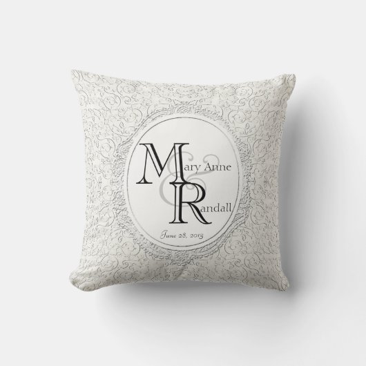 Pearl Silver Monogram Wedding Sierkussen (Voorkant)