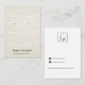 PEARL WHITE LIGHT STRINGS STUD EARRING DISPLAY VISITEKAARTJE (Voorkant / Achterkant)