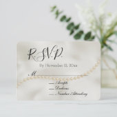Pearl White Luxe Wedding RSVP Informatiekaartje (Staand voorkant)