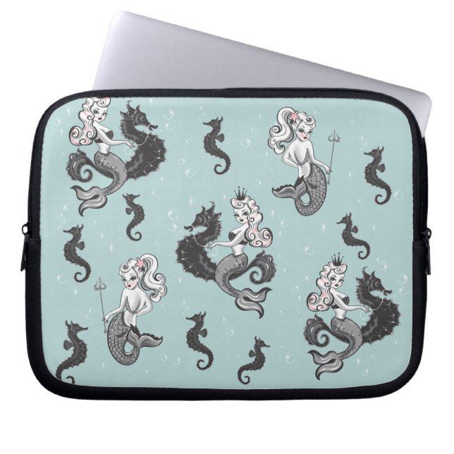 Pearla Mermaid-laptophoes met fluff Laptop Sleeve (Voorkant)