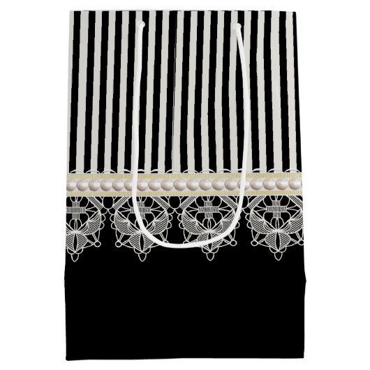 Pearls and Lace Black Stripes Cream Bow Gold Name Medium Cadeauzakje (Achterkant)