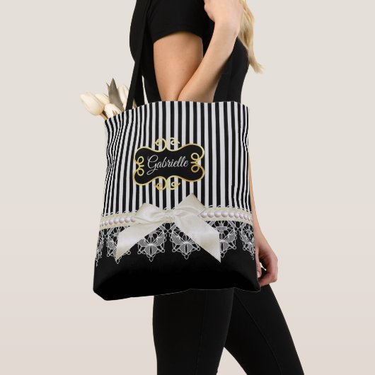 Pearls and Lace Black Stripes Cream Bow Gold Name Tote Bag (Dichtbij)