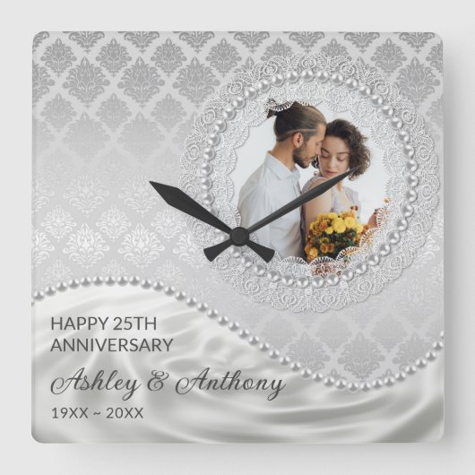 Pearls en satin vierkante klok (Voorkant)