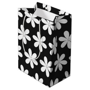Pearls in Daisies op Black Medium Cadeauzakje
