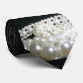Pearls op Stropdas (Opgerold)