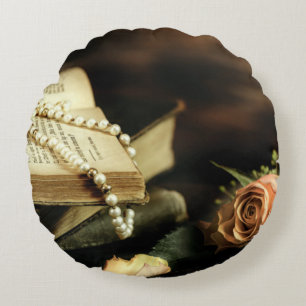 Pearls-Roos- Boeken Rond Kussen