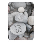 Pebble Beach Monogram Natuur Foto Badmat (Voorkant Verticaal)